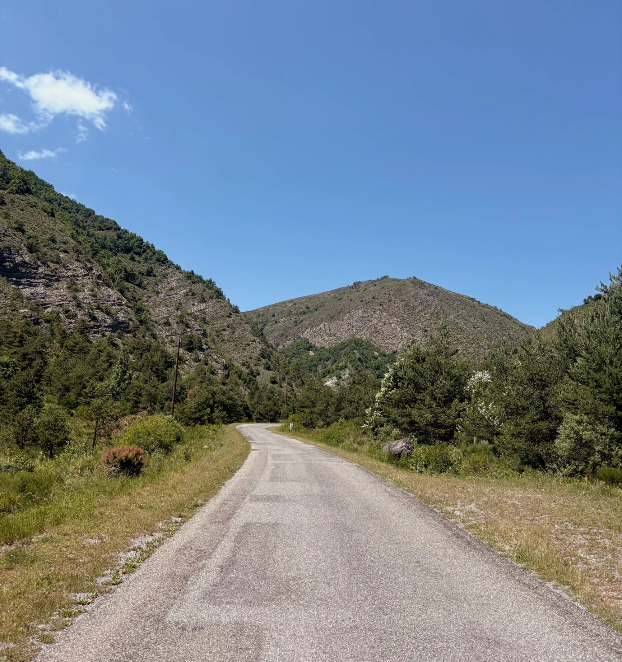 One last climb before the lake of Serre-Ponçon
